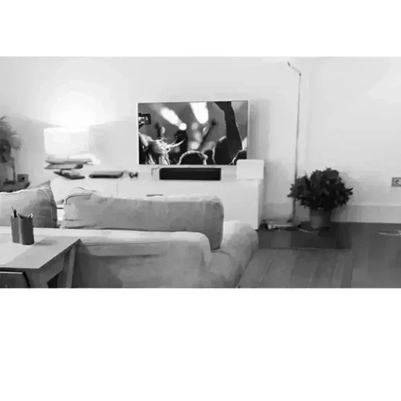 NIB iLive 15 Inch Portable Wireless Speaker Sound Bar & mic Rechargeable Battery - Picture 7 of 12